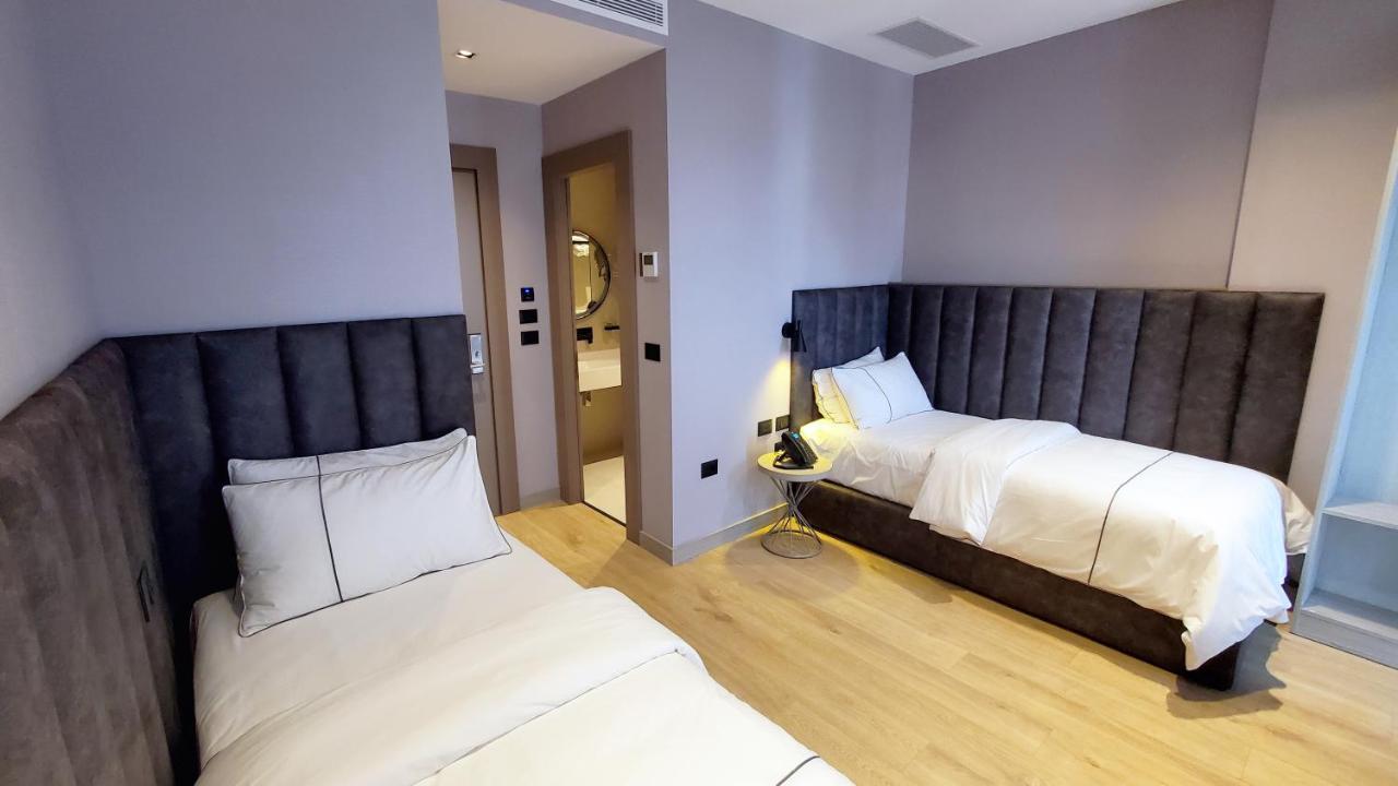 Starlight 4* Tiranë